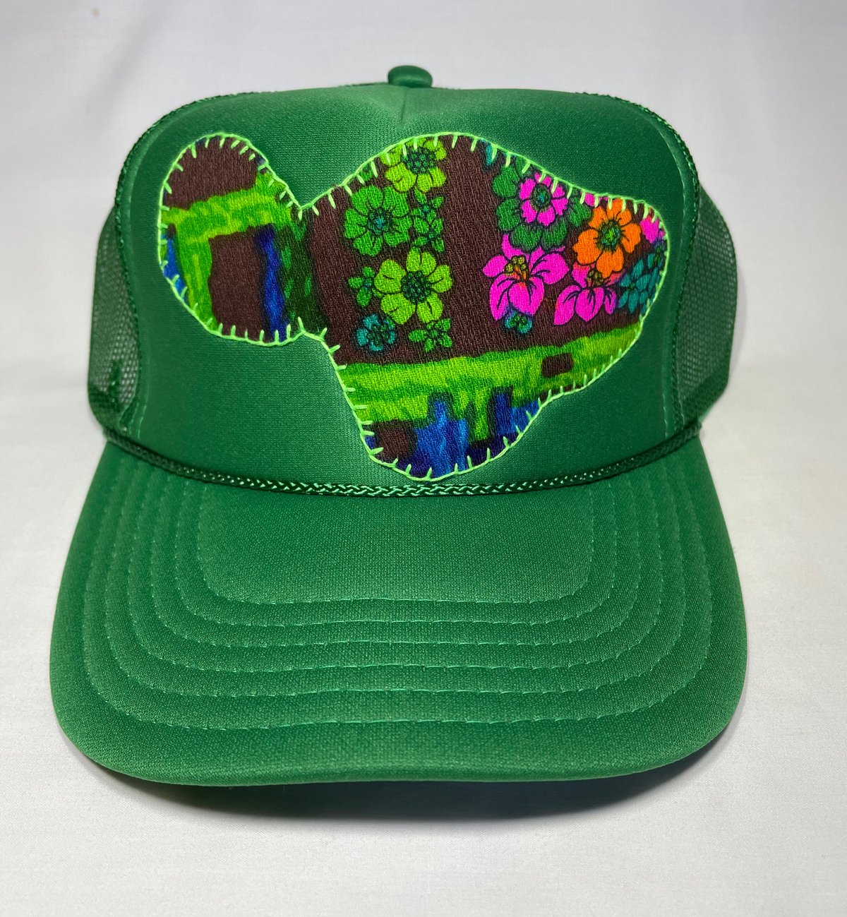 Image of Maui trucker #VM12
