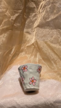 Image 1 of Pink and Orange Daisy Tumbler