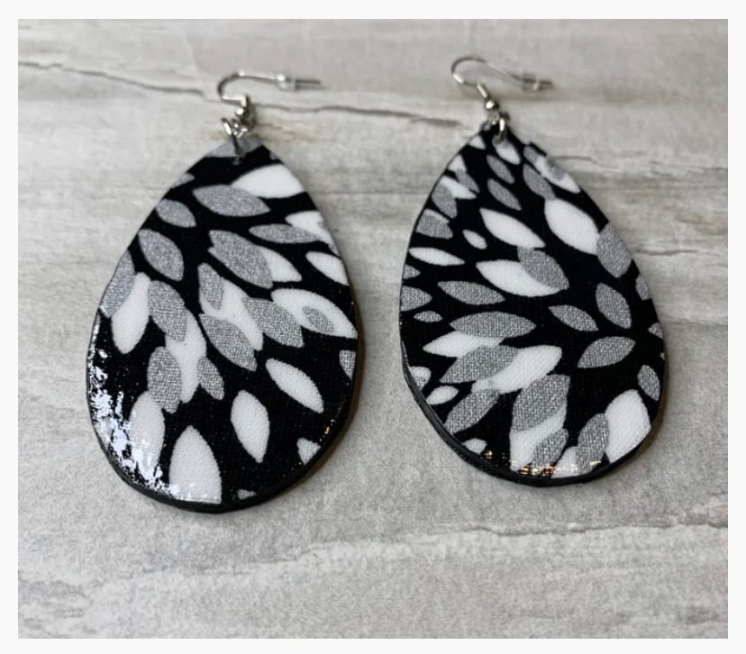 Image of “Ebony and Ice” Bundle