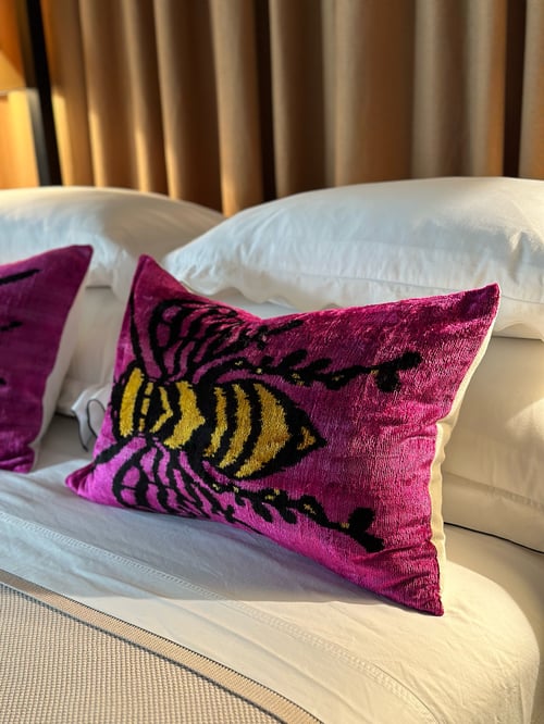 Image of Velvet Bee Cushion I