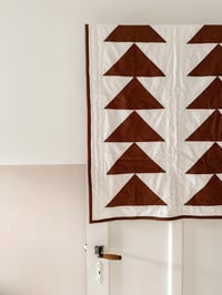 Image 1 of Linen Arrow Quilt