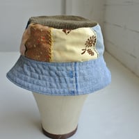 Image 4 of Reworked Reversible Bucket Hat 40s Quilt x LAMedium