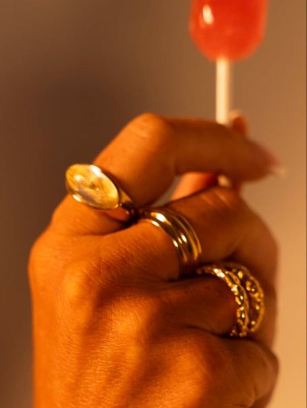 Image of NARAYA 18ct Gold Stacking Ring 