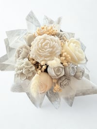 Image 8 of  wax melt bouquets