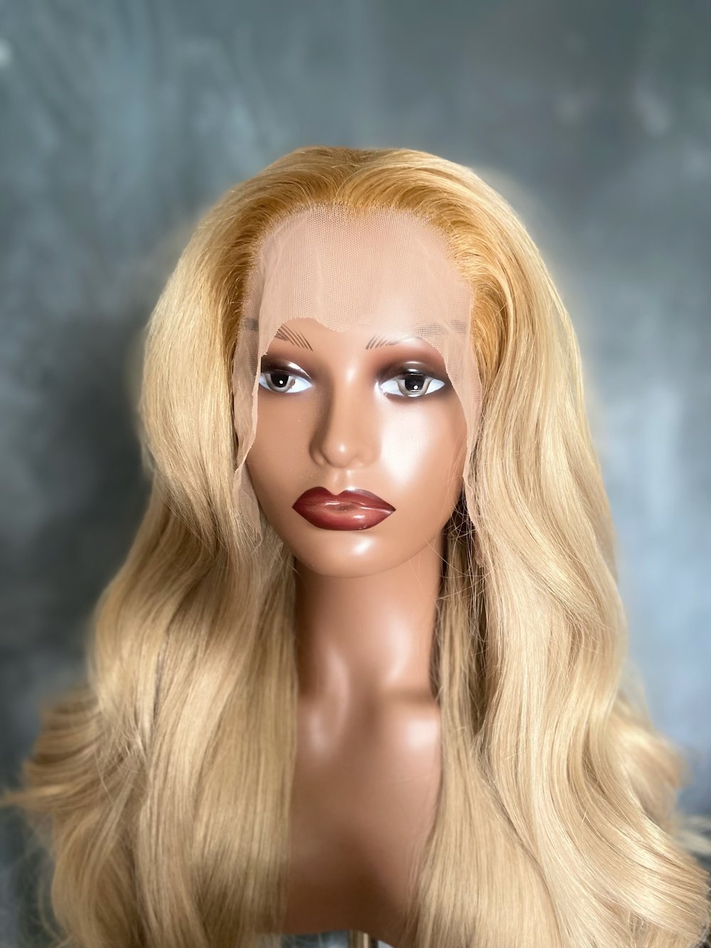 Queen blonde