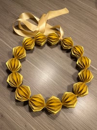 Image 3 of Solgul origami krans 1 - TinaTing