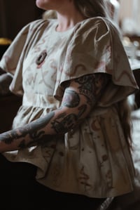 Image 3 of ‘Rose of The Desert’ Devotional Habit 2/4