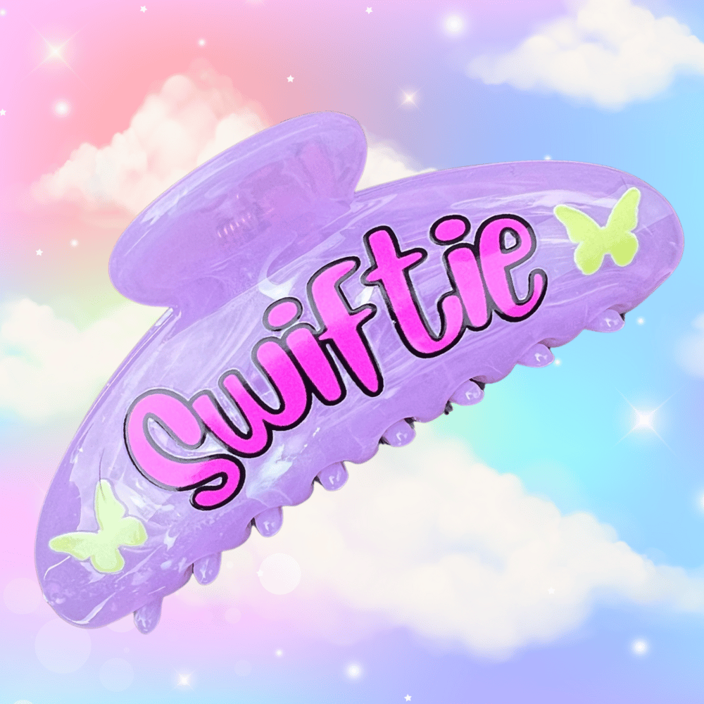 Image of SWIFTIE HAIRCLIP 2