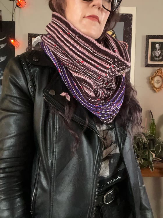 Image of Handknit Cowl