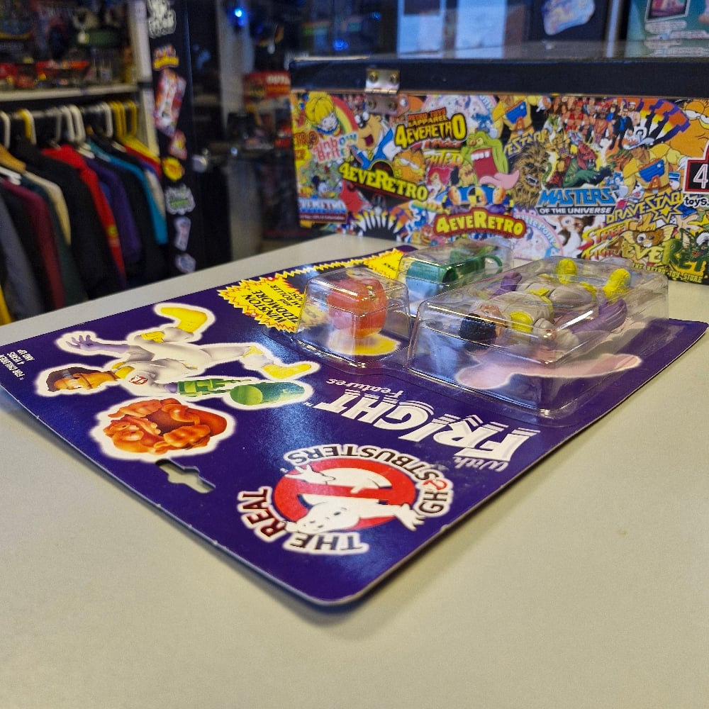 Image of Kenner The Real Ghostbusters Fright Features Winston Zeddemore & Scream Roller Ghost (Carded)