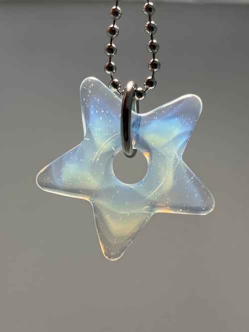 Image of opaline star