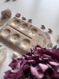 Image 3 of Palette en céramique 🎨  Lune bleue 🩵