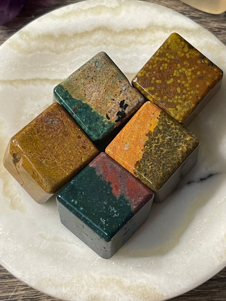 Image of Ocean jasper cubes 