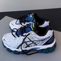 Image 1 of size: us6B uk5 eu39 cm24.5