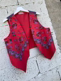 Image 1 of Chaleco feito a man. FOLIADA69. Talla XL. 