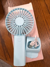 fan blue