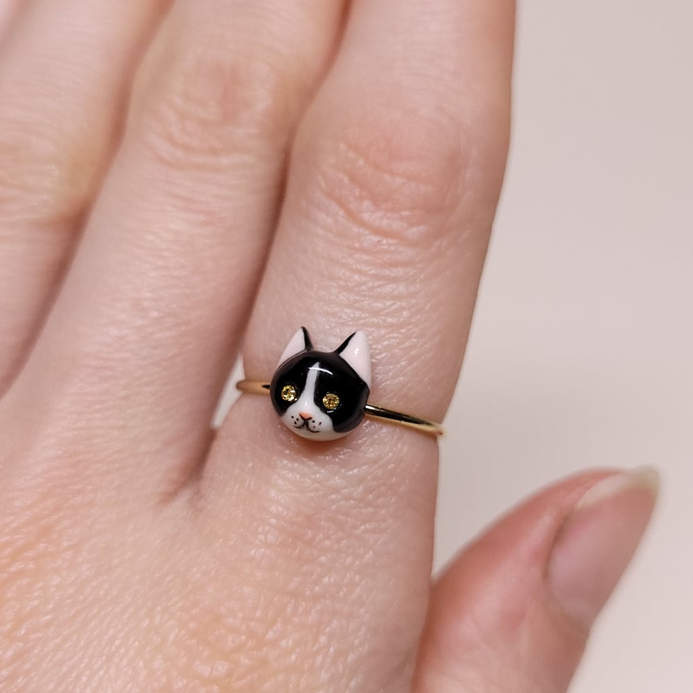 Image of Tuxedo Porcelain & Gold Filled Cat Ring