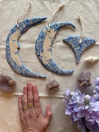 Image 7 of Lune à accrocher 🩵