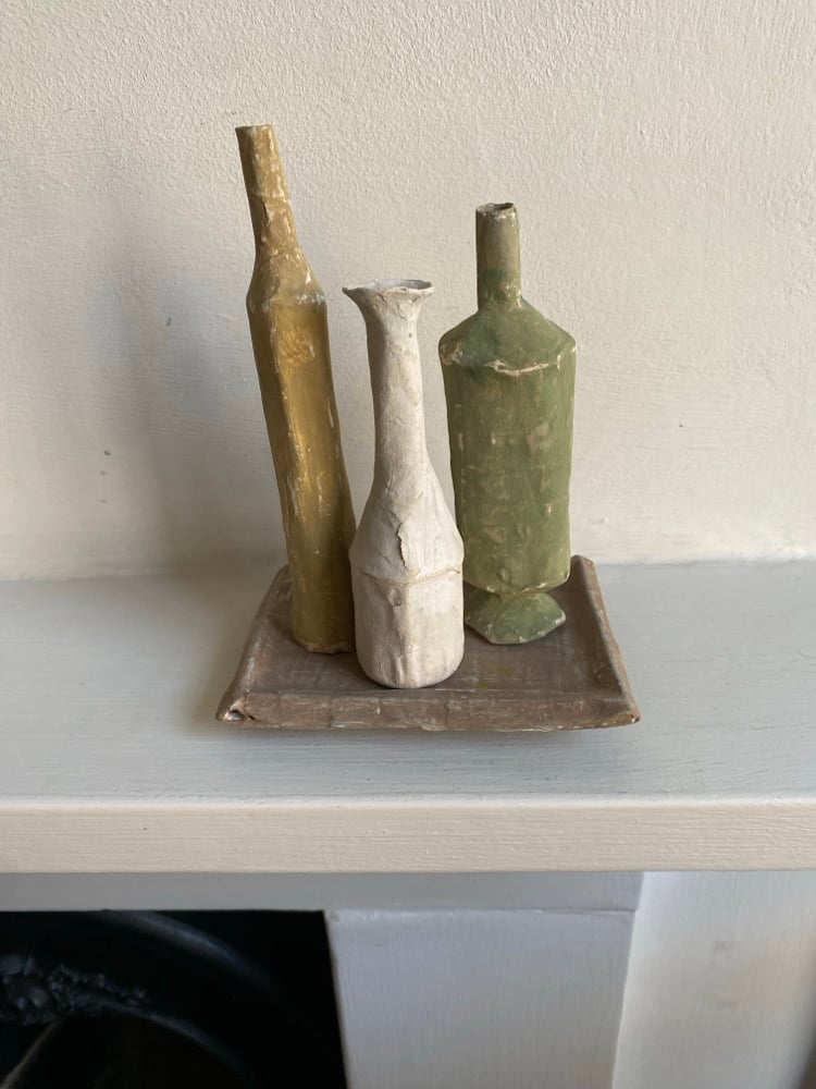 3 Vessels on a tray 1 Image 5