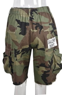 Gallery Shorts