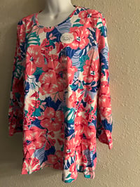 Image 8 of New XXL Kim Rogers floral top #1103*9