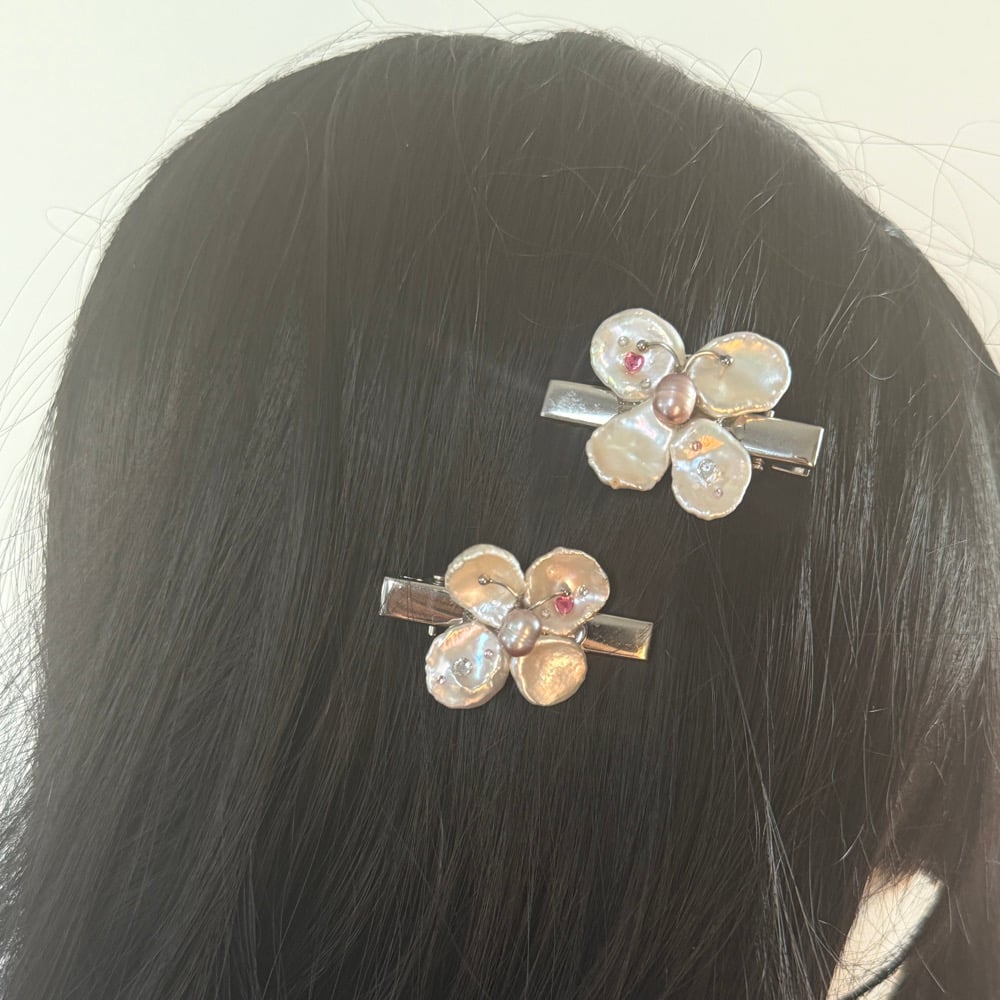 Image of Wings of Pearl Clips