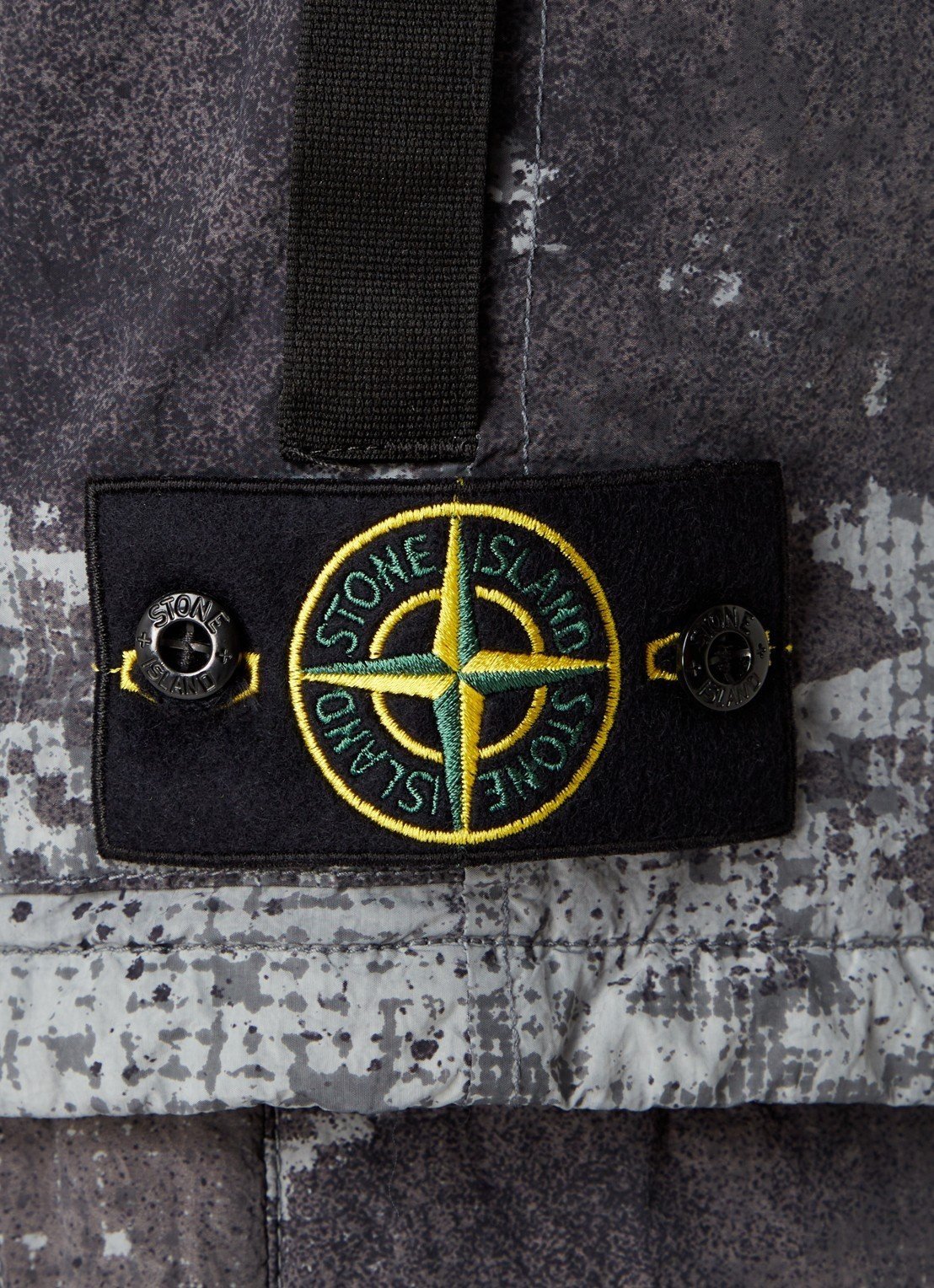 Image of STONE ISLAND DISSOLVING GRID CAMO ON ECONYL® REGENERATED NYLON GARMENT DYED 8015G06E1