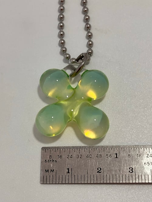 Image of lime over opaline clover