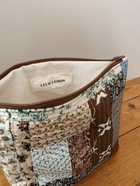 Image 4 of Zipper pouch 2
