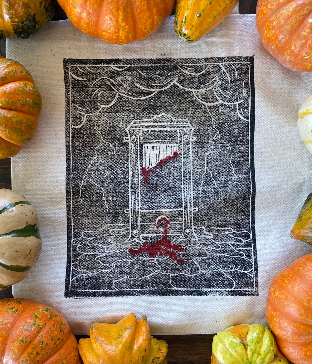 Guillotine Tote