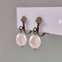 Image 1 of Boucles d'oreilles clips mini avec perles de culture