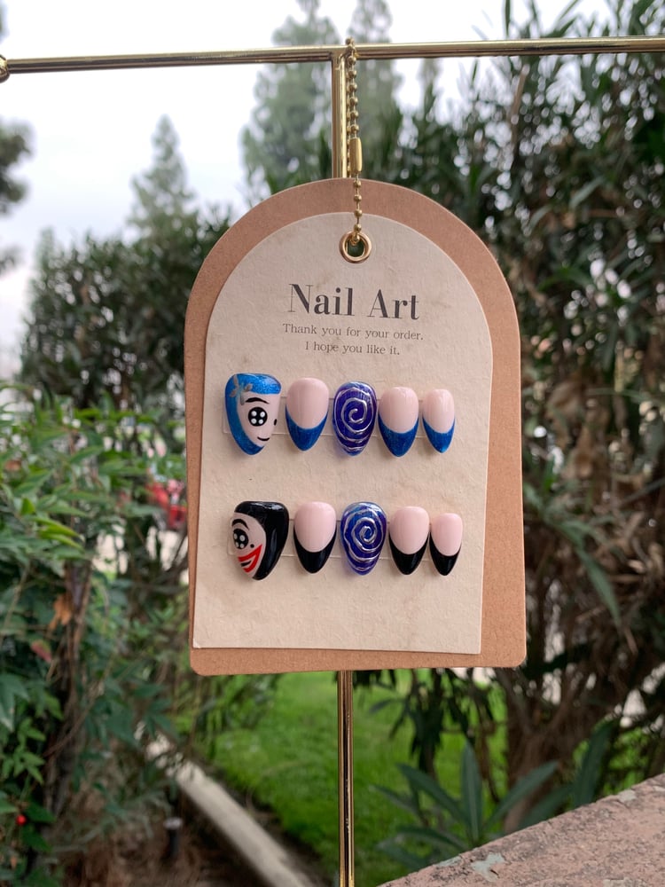 Image of Coraline & Other Mother Nails 