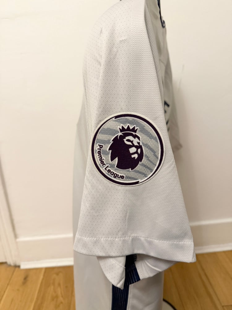 Image of PRE ORDER: Tottenham Hotspur “VERTONGHEN 5” 2017/18 Home Shirt + PL patches (XL)