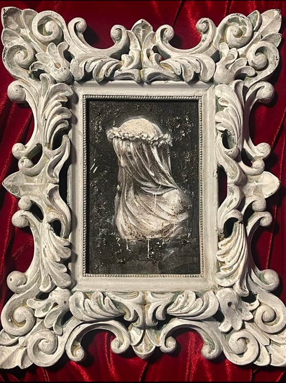 Image of ‘WHITE WIDOW’ - HAND EMBELLISHED PRINT IN HAND PAINTED FRAME - 5.5 x 3.5 in { 1 / 1 }