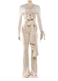 Image 5 of Modest set