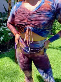 Image 2 of Picasso 2 pc yoga set (midnight)