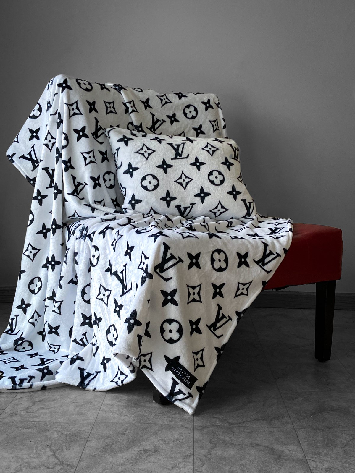 Louis Vuitton Luxury Brand white and gray Fleece Blanket  Luxury blanket  Branded blankets Home decor