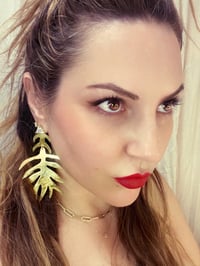 Image 4 of Feuille Earrings 