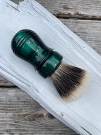 Image 3 of British Racing Green