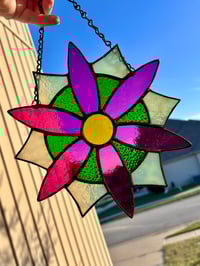 Image 2 of Pink Daisy Stained-Glass Suncatcher - Pink Petals & Green Center Colorful Handmade Window Art