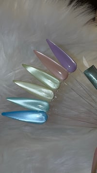 Image 2 of Pastel Cat eye Gel ( single)