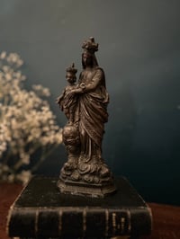 Image 2 of Statue en régule noir de Notre Dame des victoires, Vierge à l’enfant, XIXÈME siècle