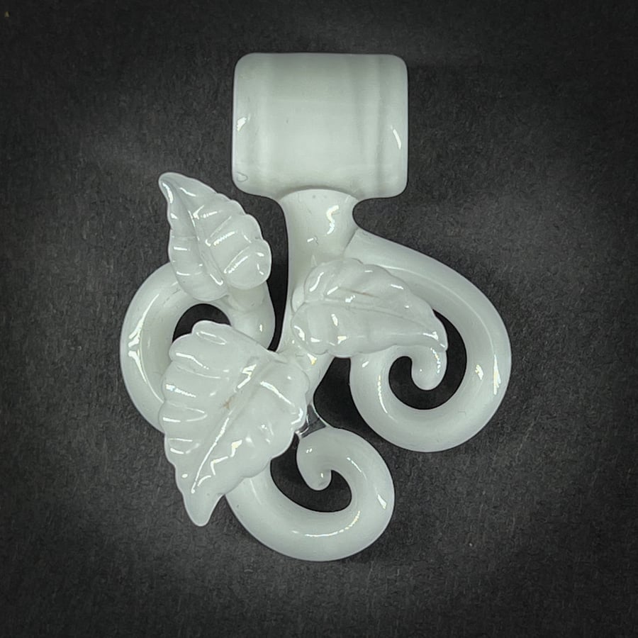 Image of Glowing White Triple Leaf Pendant