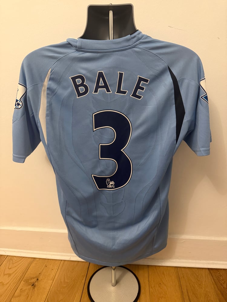 Image of Tottenham Hotspur “BALE 3” 2010/11 Away Shirt + PL patches (M)