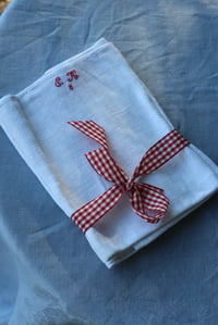 Image 1 of 2 Vintage Handtücher mit Treppchenmuster Webung