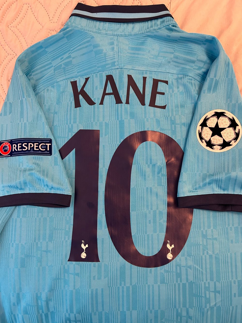 Image of Tottenham Hotspur “KANE 10” 2019/20 Third Shirt + UCL patches (L)