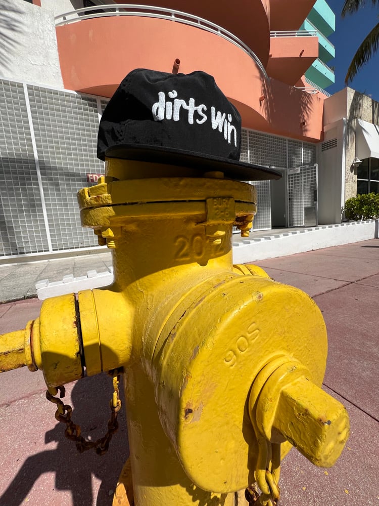 Script hat black