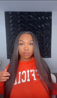 24” Kinky Straight V-Part Wig (ISEE)