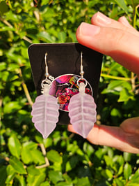 Image 3 of Violet Earing Set