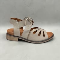 Image 1 of ROAMERS VIENNA SILVER GREY